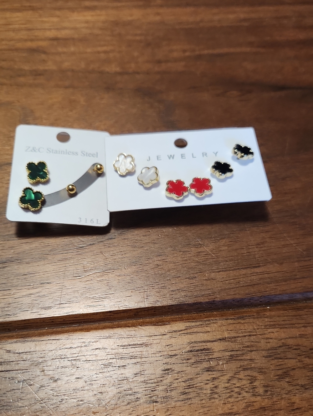 Fashion Jewelry Clover Stud Earring Set - Green, White, Red, Black